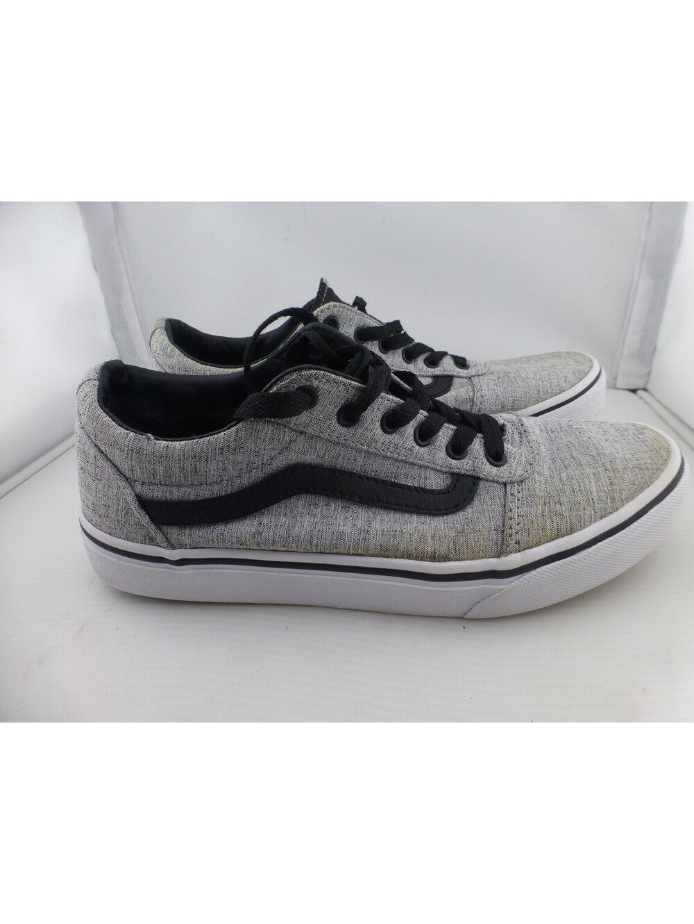 Vans Ward Low Top Sneakers Women's US 7.5 Youth 6 Gray Black Canvas Shoes M22